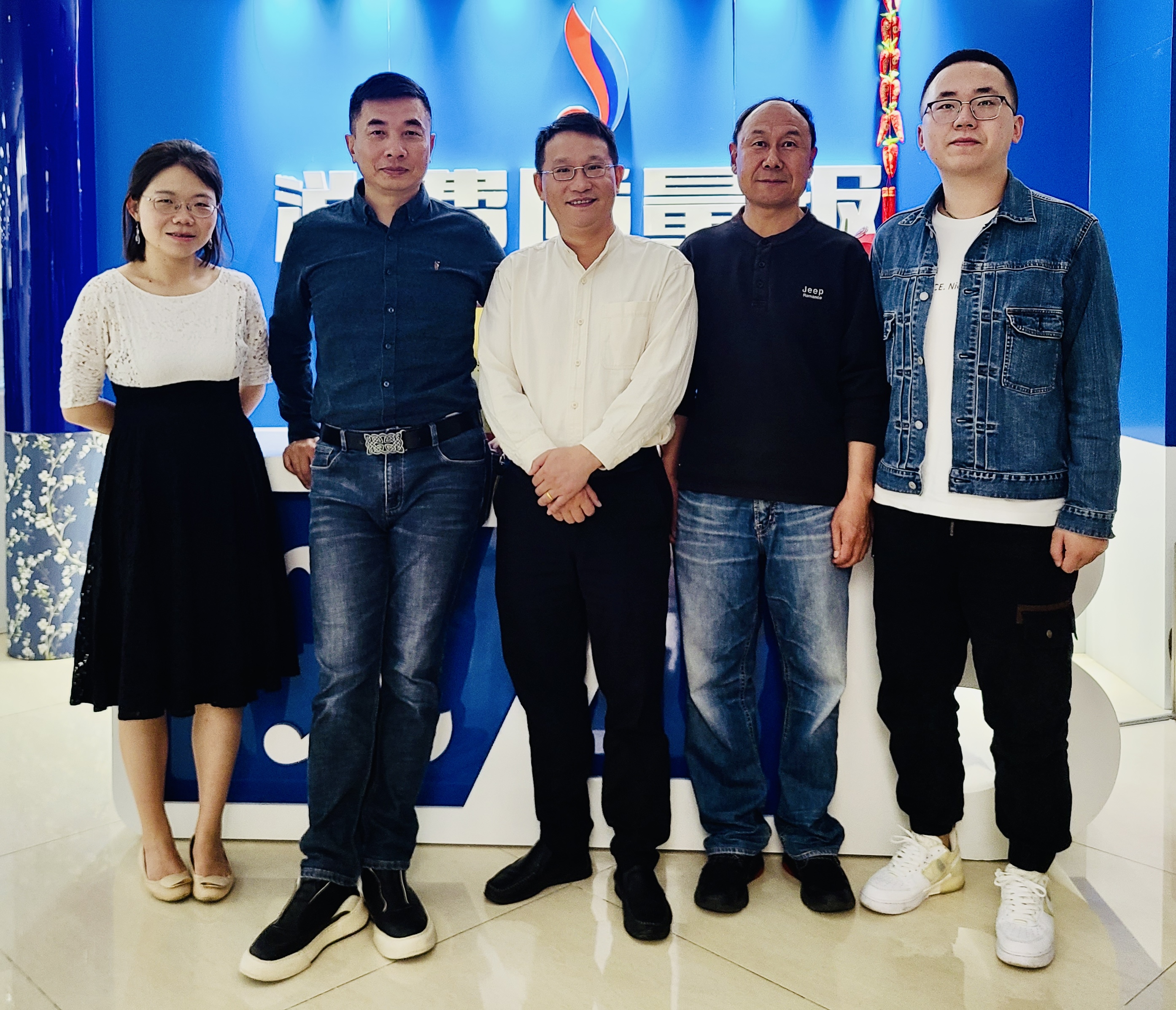 79243458af16e76a4cf2ae0694d68e5